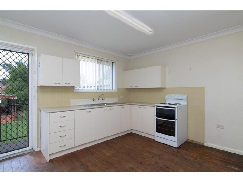 8 Sheba Crescent, South Penrith NSW 2750