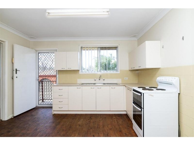 8 Sheba Crescent, South Penrith NSW 2750