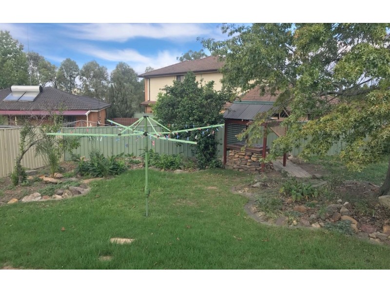 25 Antonia Crescent, Cranebrook NSW 2749