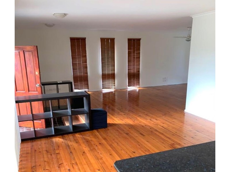 21 Blackford Crescent, South Penrith NSW 2750