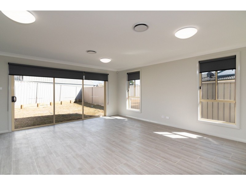 5a Field Place, Cranebrook NSW 2749