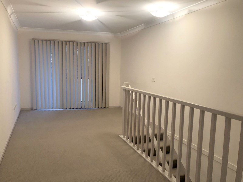 3/84 Woodlands Drive, Glenmore Park NSW 2745