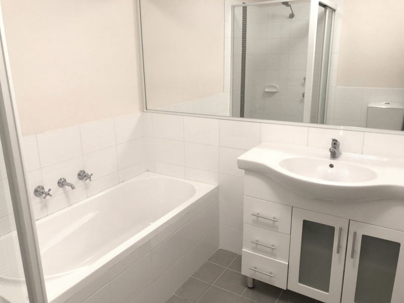 3/84 Woodlands Drive, Glenmore Park NSW 2745