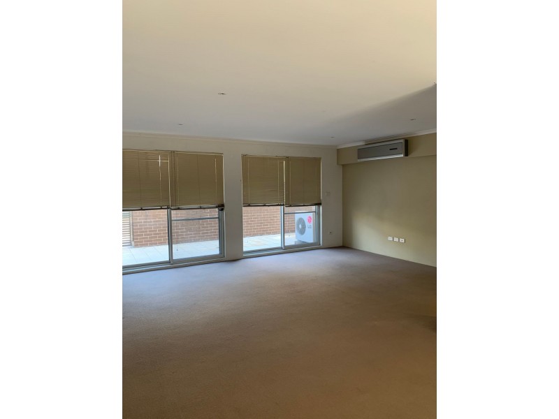 25/21-25 Orth Street, Kingswood NSW 2747