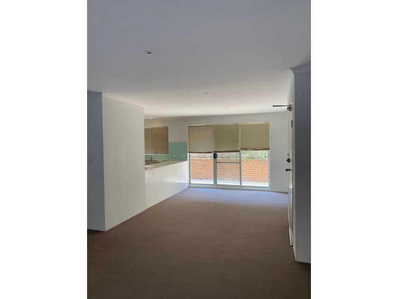 25/21-25 Orth Street, Kingswood NSW 2747
