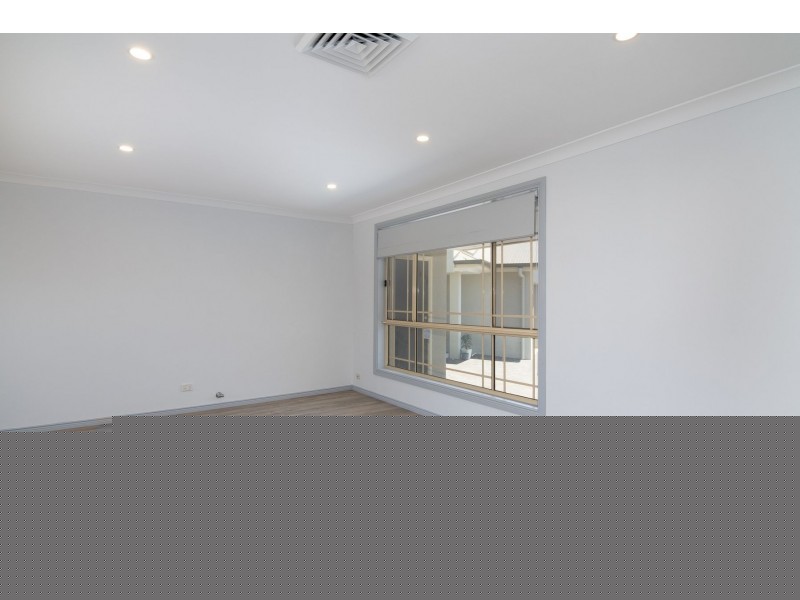 5 Field Place, Cranebrook NSW 2749