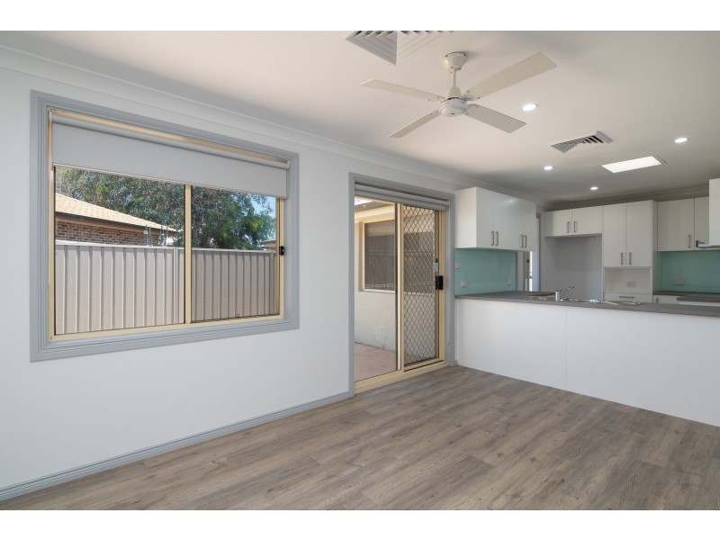 5 Field Place, Cranebrook NSW 2749
