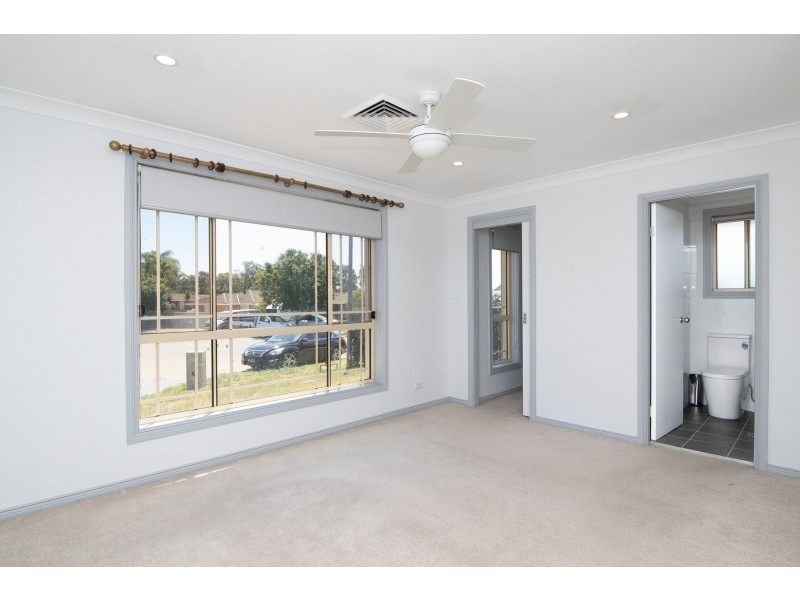 5 Field Place, Cranebrook NSW 2749
