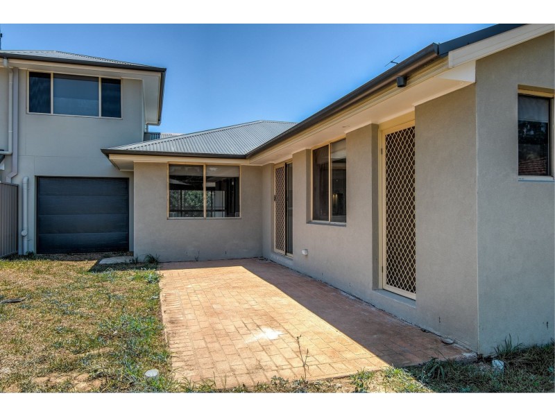 5 Field Place, Cranebrook NSW 2749