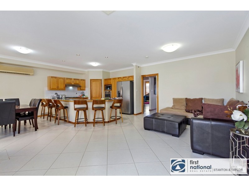 12 Waterford Way, Glenmore Park NSW 2745