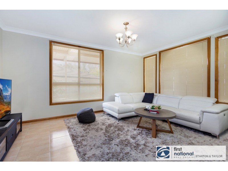 12 Waterford Way, Glenmore Park NSW 2745