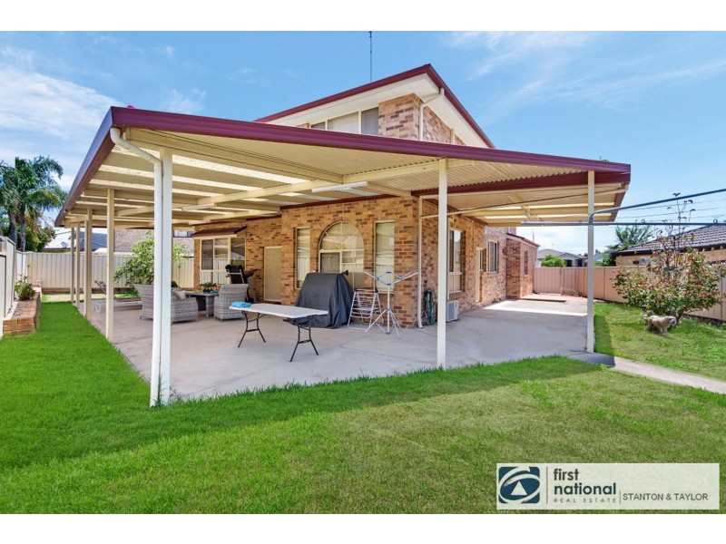 12 Waterford Way, Glenmore Park NSW 2745
