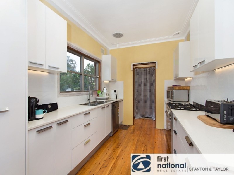 8 Hope Street, Penrith NSW 2750