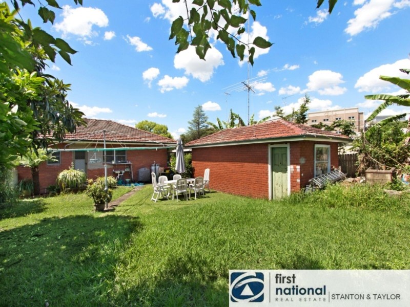 8 Hope Street, Penrith NSW 2750