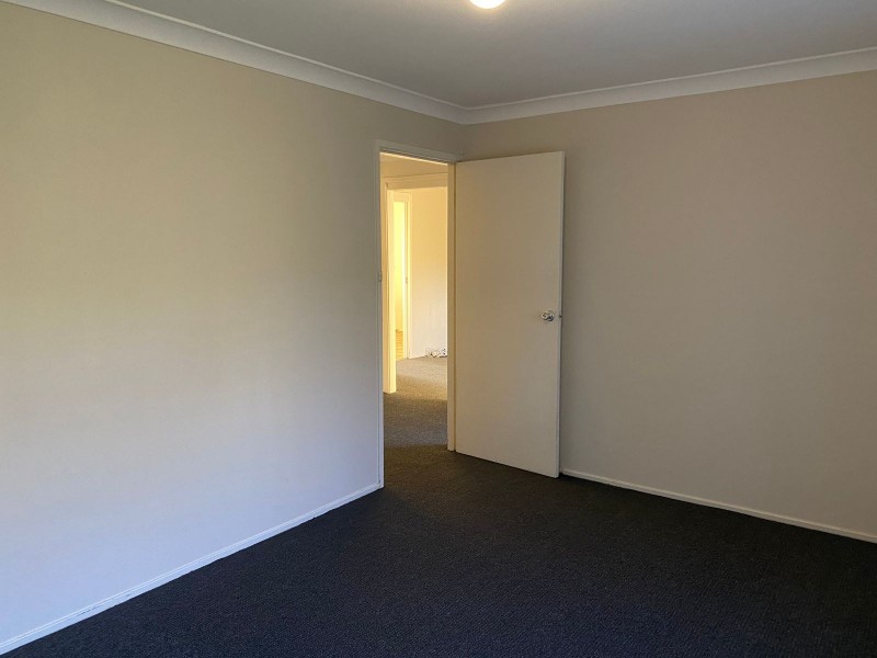 11 Lindsay Crescent, South Penrith NSW 2750