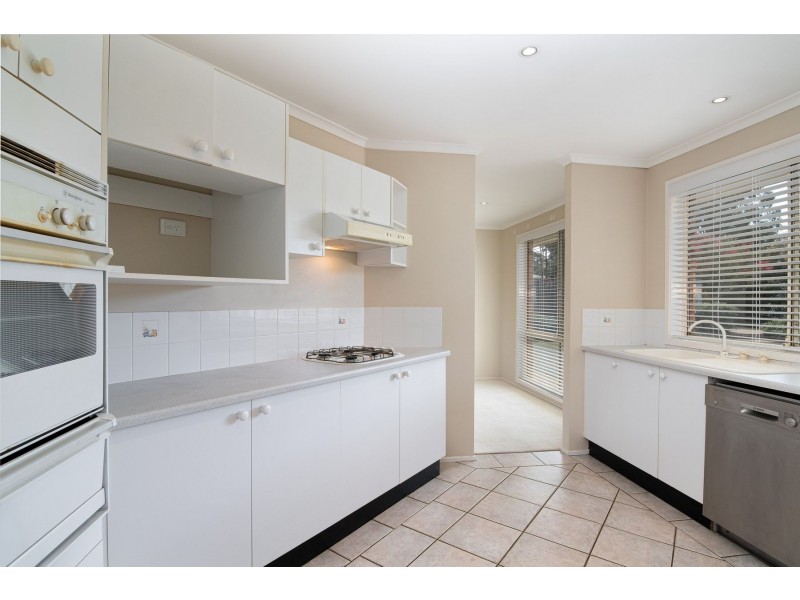 4 Barrett Place, Cranebrook NSW 2749