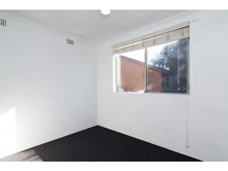 2/15-17 First Street, Kingswood NSW 2747