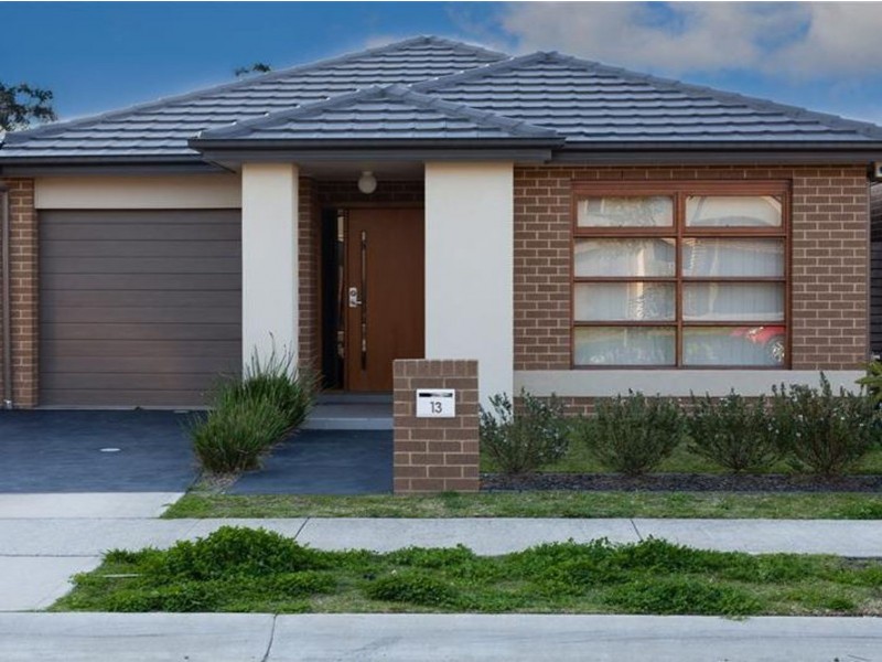 13 Jaeger Street, Cranebrook NSW 2749