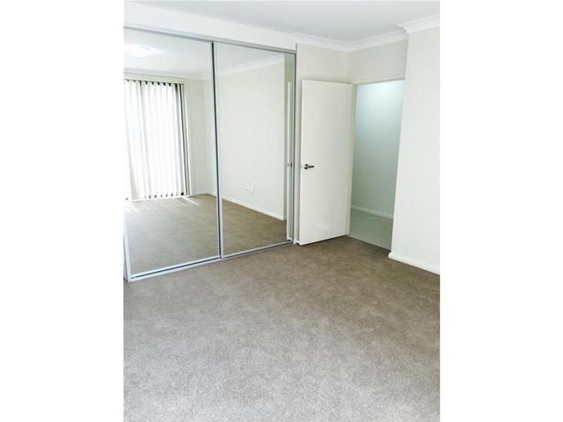 6/1 Glenmore Ridge Drive, Glenmore Park NSW 2745