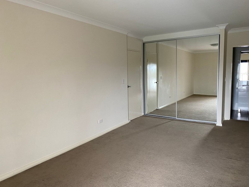 6/1 Glenmore Ridge Drive, Glenmore Park NSW 2745