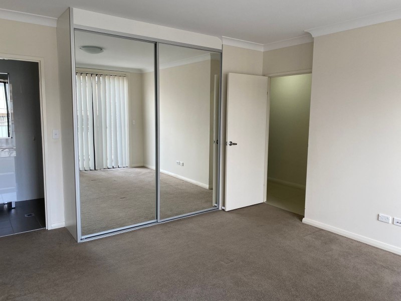 6/1 Glenmore Ridge Drive, Glenmore Park NSW 2745