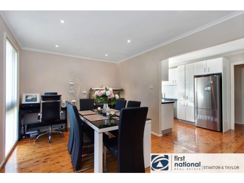 21 Scenic Circuit, Cranebrook NSW 2749