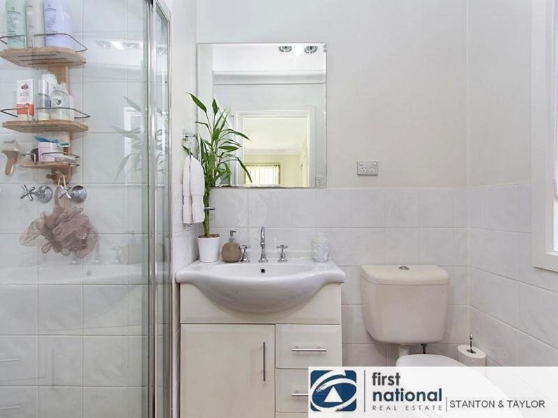 2/161 Victoria Street, Cambridge Park NSW 2747