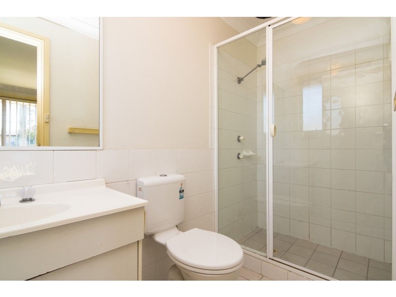 2/29 Bringelly Road, Kingswood NSW 2747