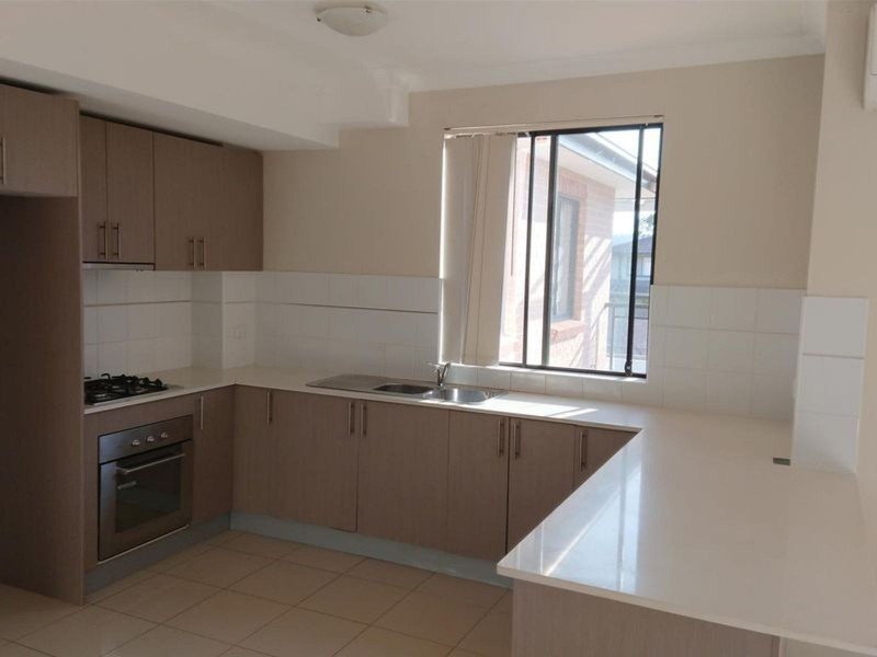 16/10-12 Regentville Road, Jamisontown NSW 2750