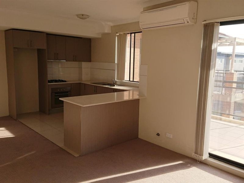 16/10-12 Regentville Road, Jamisontown NSW 2750