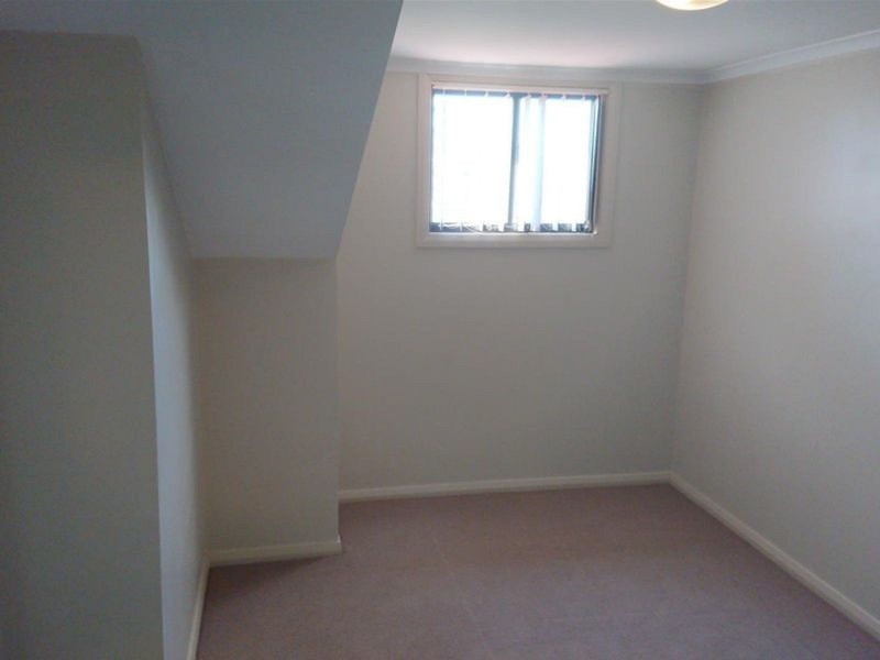 16/10-12 Regentville Road, Jamisontown NSW 2750