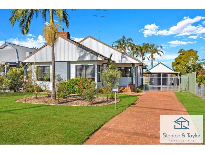 34 Ladbury Avenue, Penrith NSW 2750