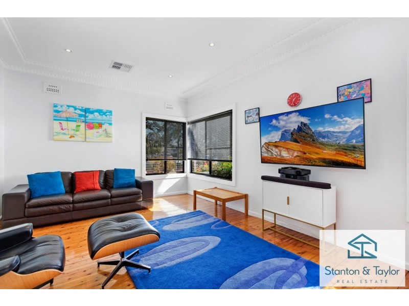 34 Ladbury Avenue, Penrith NSW 2750