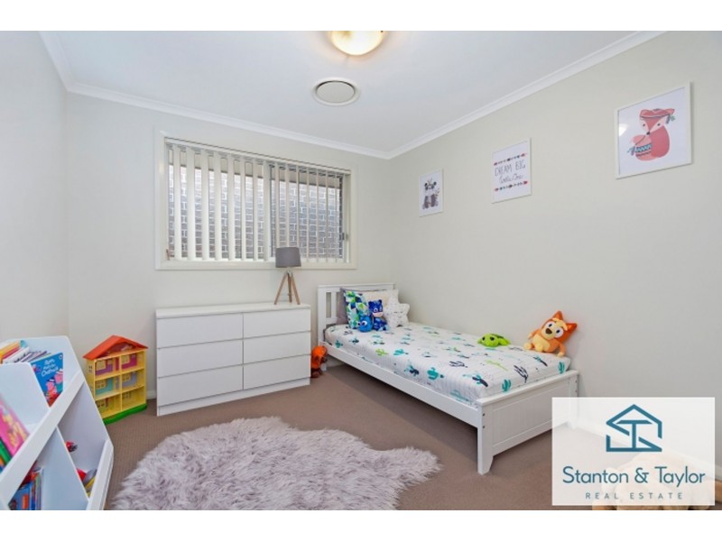 11 Domus Street, Glenmore Park NSW 2745