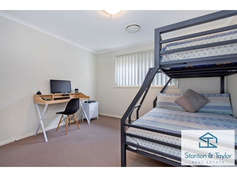 11 Domus Street, Glenmore Park NSW 2745