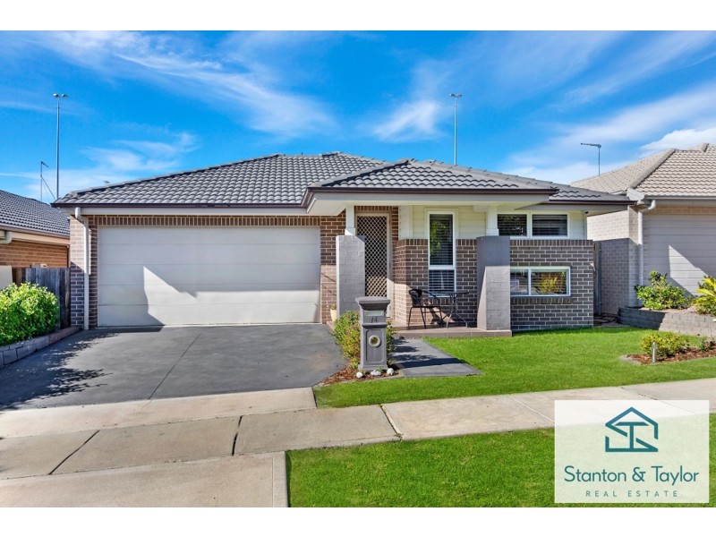 14 Hassall Way, Glenmore Park NSW 2745