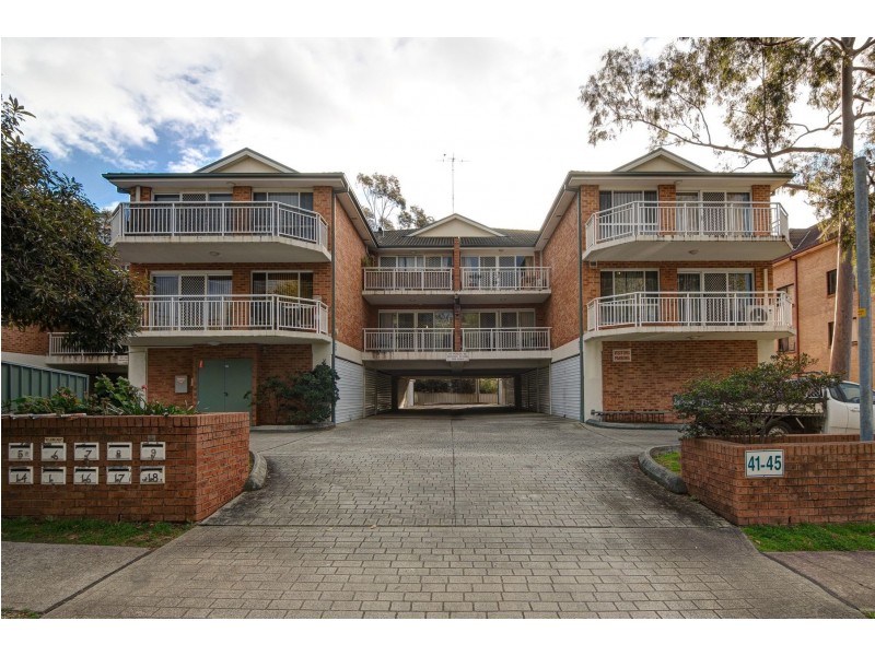 2/41-45 Evan Street, Penrith NSW 2750