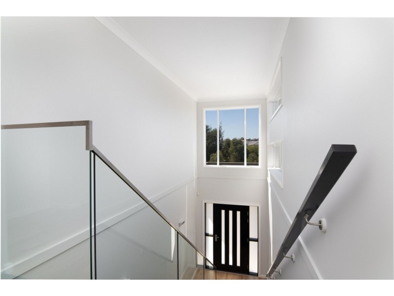 9 Gunyah Drive, Glenmore Park NSW 2745