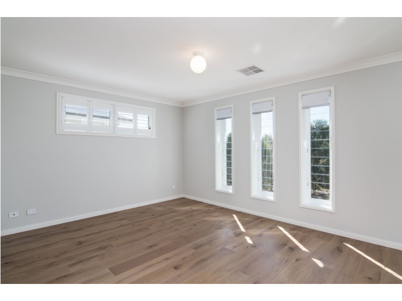 9 Gunyah Drive, Glenmore Park NSW 2745