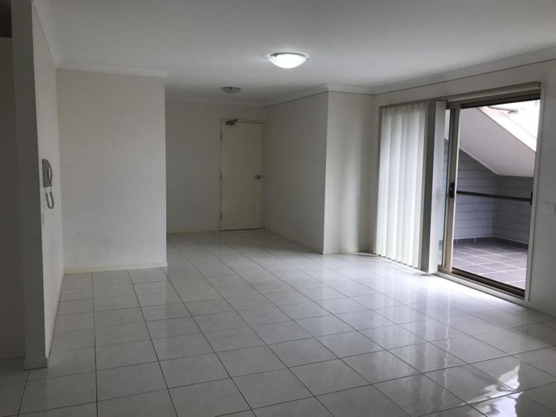 29/8 Colless Street, Penrith NSW 2750