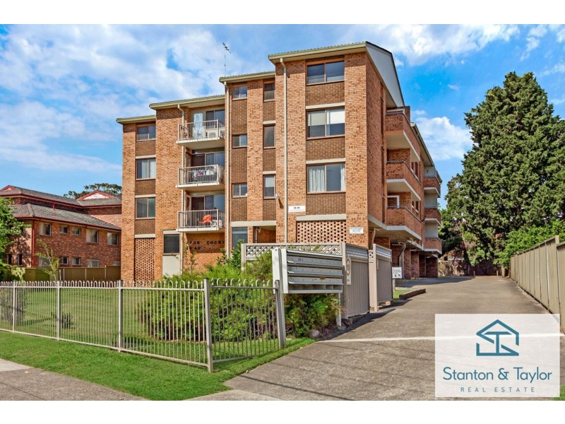 10/38-40 Castlereagh Street, Penrith NSW 2750