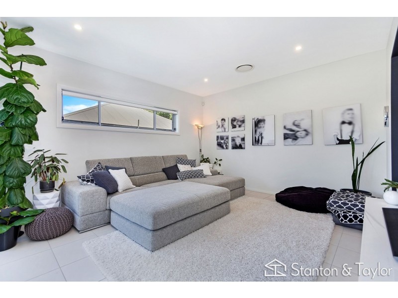 10 Loftus Street, Regentville NSW 2745