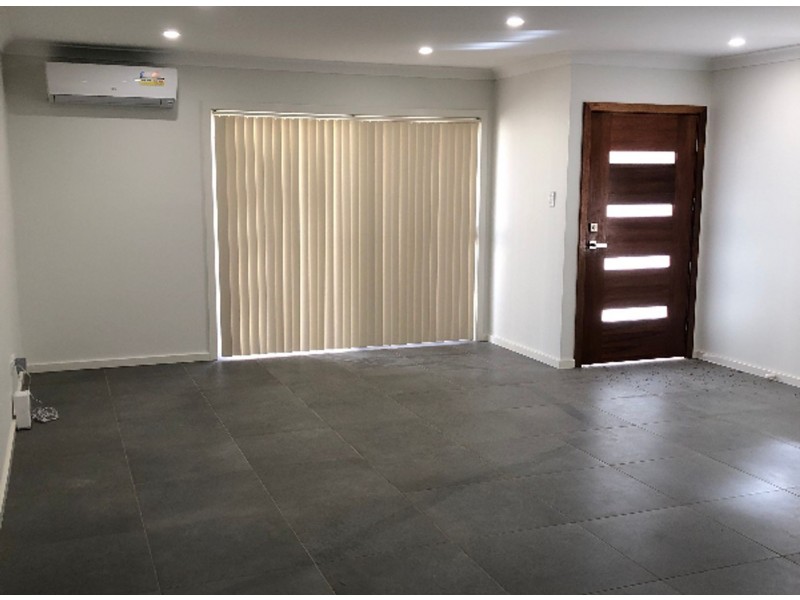 2/1 Gladys, Kingswood NSW 2747