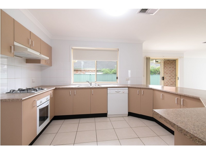 4 Hillside Circuit, Cranebrook NSW 2749