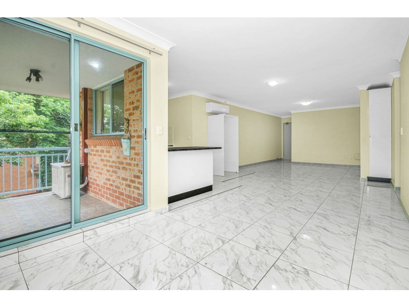 10/49-51 King Street, Penrith NSW 2750