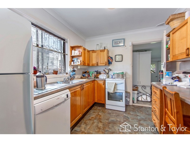 26 Barker Street, Cambridge Park NSW 2747