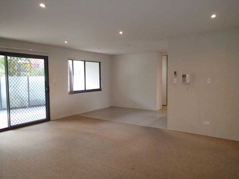 2/7-9 Regentville Road, Penrith NSW 2750