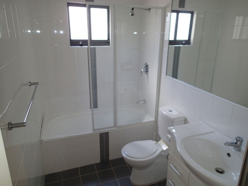 2/7-9 Regentville Road, Penrith NSW 2750