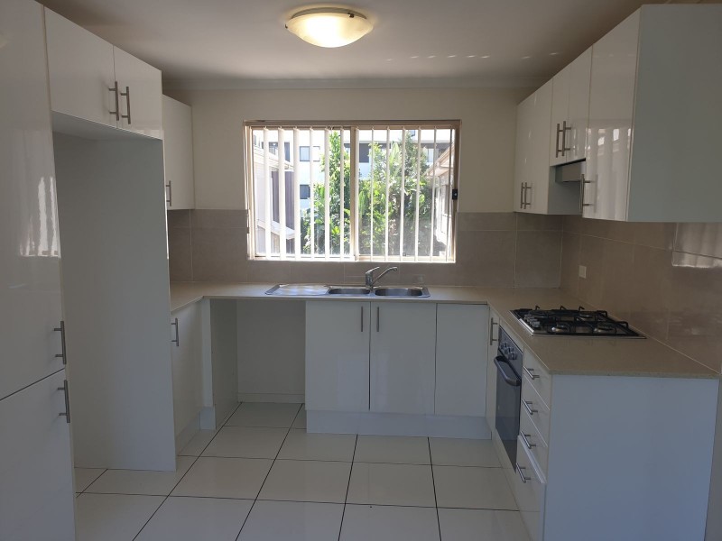 28/8 Colless Street, Penrith NSW 2750