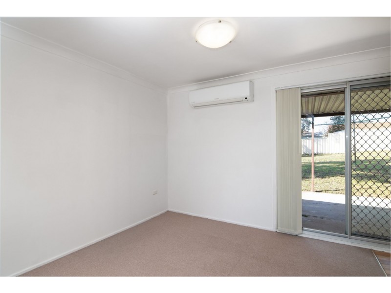 6 Regan Close, South Penrith NSW 2750